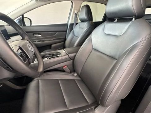 Certified 2025 Nissan Murano SV AWD/4WD image 16
