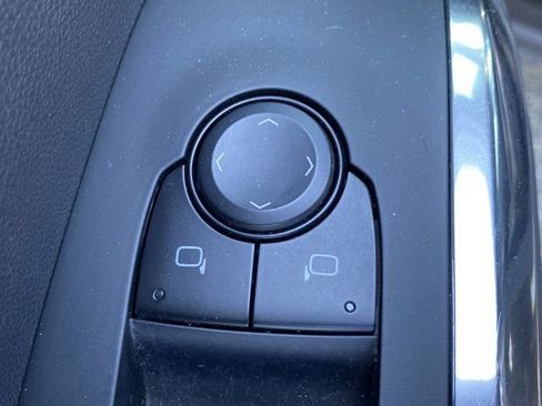 Used 2025 Chevrolet Traverse LT AWD/4WD image 13