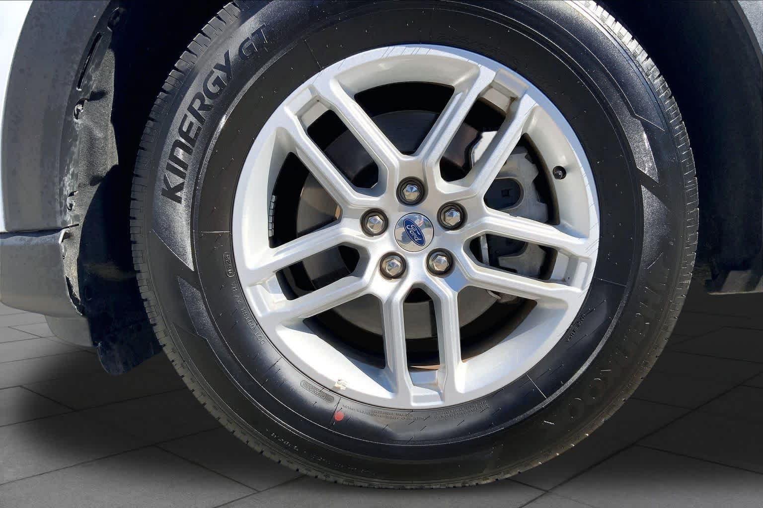 Used 2026 Ford Explorer Active RWD image 10