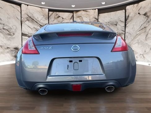 Used 2014 Nissan 370Z Touring w/ Sport Package RWD image 7