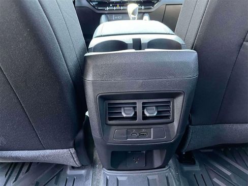 New 2026 GMC Canyon Elevation w/ Convenience Package image 15