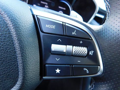 Used 2026 Genesis G70 2.5T image 18