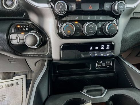 Used 2022 RAM 1500 Big Horn AWD/4WD image 23