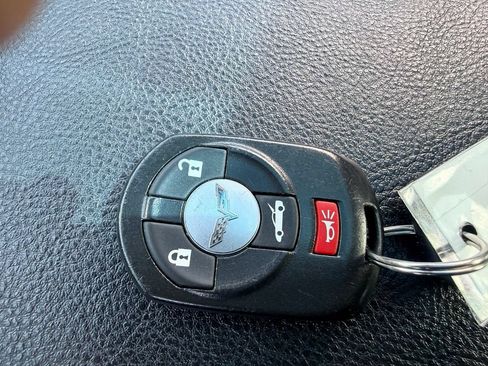 Used 2006 Chevrolet Corvette Coupe w/ Preferred Equipment Group RWD image 31