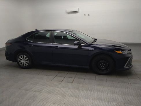 Used 2021 Toyota Camry LE FWD image 11