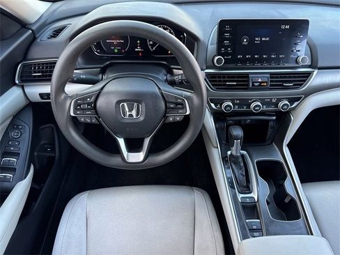 Used 2020 Honda Accord LX image 11
