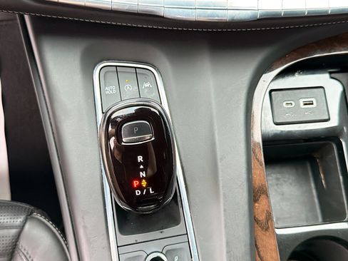 Used 2023 Cadillac Escalade ESV Sport Platinum w/ LPO, ONYX Package AWD/4WD image 29