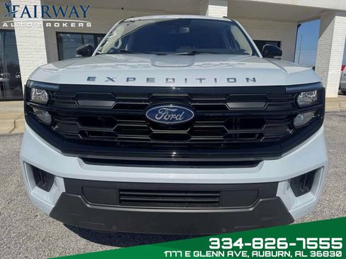 Used 2025 Ford Expedition Max Active image 3