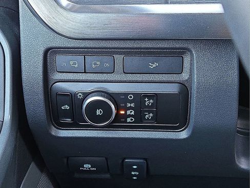 Used 2024 Ford F250 Lariat w/ Black Appearance Package image 20