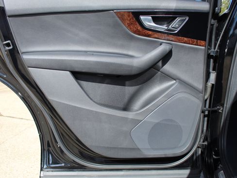 Used 2017 Audi Q7 3.0T Premium Plus image 14