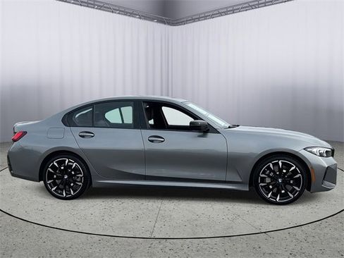 Used 2025 BMW 330i xDrive Sedan w/ M Sport Package image 6