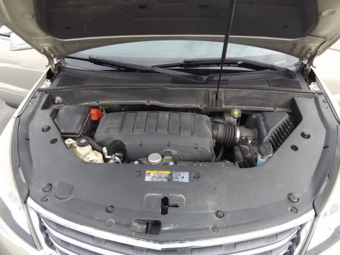 Used 2015 Chevrolet Traverse LT w/ Style and Technology Package AWD/4WD image 32