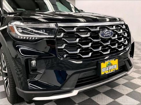 Used 2025 Ford Explorer Platinum w/ LUX Leather Package AWD/4WD image 34
