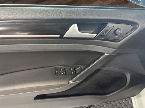 Used 2017 Volkswagen GTI Autobahn FWD image 12