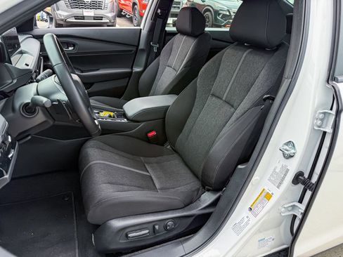 Used 2025 Honda Accord Sport image 11