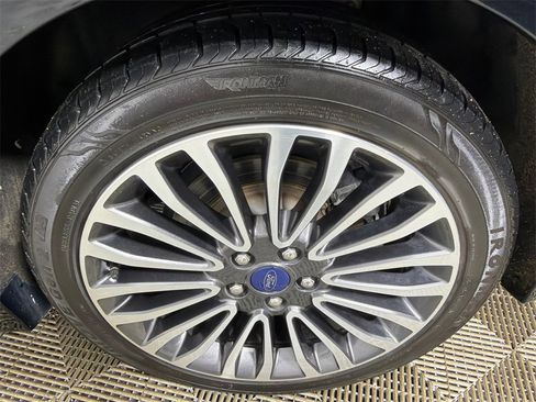 Used 2018 Ford Fusion Platinum image 21