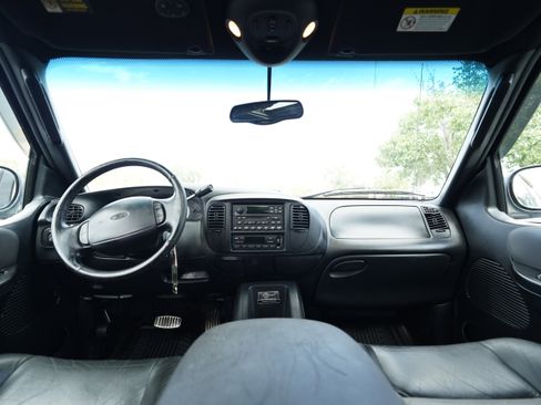 Used 2002 Ford F150 Harley-Davidson RWD image 16