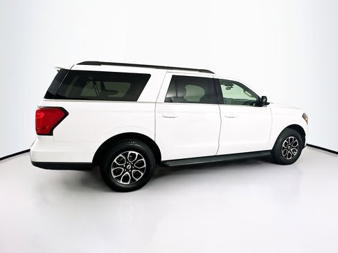 Used 2024 Ford Expedition Max XLT image 10