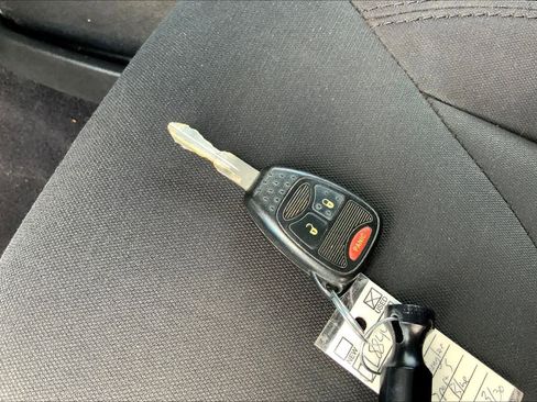 Used 2018 Jeep Wrangler Unlimited Sport S image 15