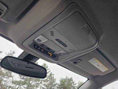 Used 2019 GMC Acadia SLT w/ LPO, Cargo Package AWD/4WD image 27