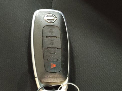 Used 2025 Nissan Sentra S FWD image 32