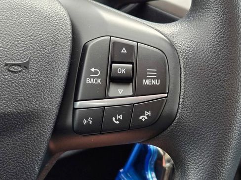 Used 2022 Ford Escape S image 18