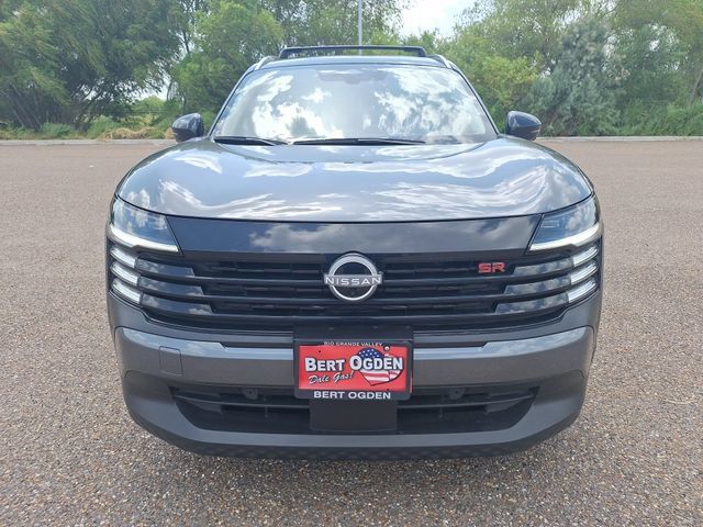 Used 2025 Nissan Kicks SR FWD image 2