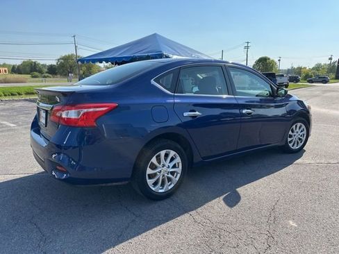 Used 2019 Nissan Sentra S w/ Appearance Package FWD image 5