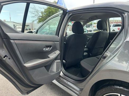 Used 2025 Nissan Sentra SR FWD image 27