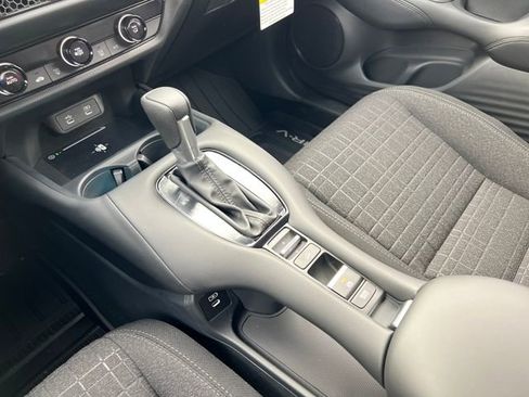 New 2026 Honda HR-V LX image 25