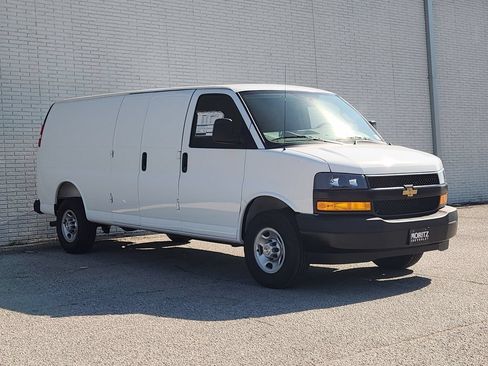 New 2026 Chevrolet Express 2500 Extended w/ Safety Package RWD image 2
