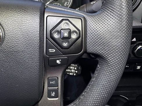 Certified 2023 Toyota Tacoma TRD Off-Road w/ Advanced Technology Package AWD/4WD image 30