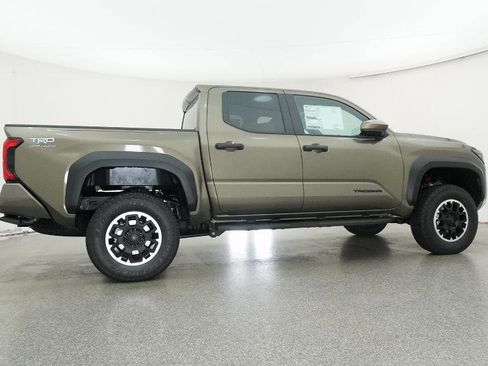New 2026 Toyota Tacoma TRD Off-Road AWD/4WD image 29