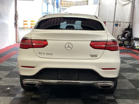 Used 2018 Mercedes-Benz GLC 300 4MATIC Coupe image 5