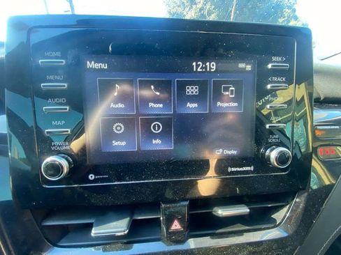 Used 2022 Toyota Camry SE image 18