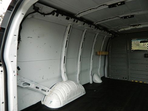 Used 2019 Chevrolet Express 2500 w/ Communications Package image 11