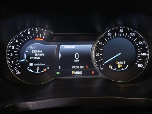 Used 2018 Ford Explorer Platinum AWD/4WD image 4