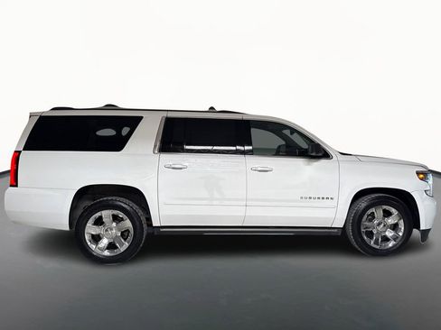 Used 2017 Chevrolet Suburban Premier image 4