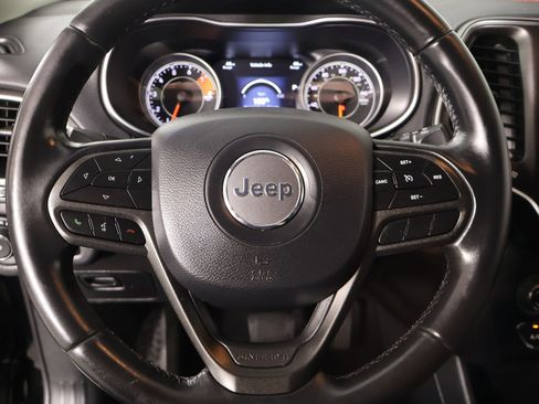 Used 2020 Jeep Cherokee Trailhawk AWD/4WD image 3