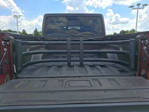 Used 2022 Jeep Gladiator Sport AWD/4WD image 31