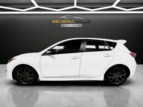 Used 2013 MAZDA MAZDA3 Touring FWD image 2
