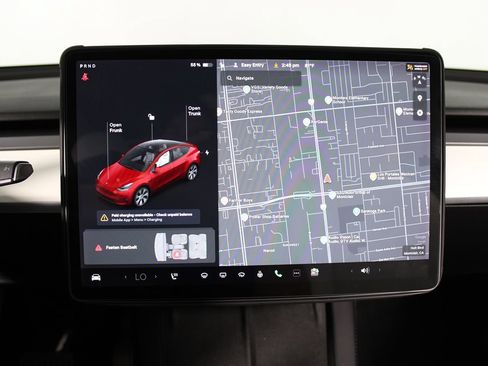 Used 2022 Tesla Model Y Long Range AWD/4WD image 33