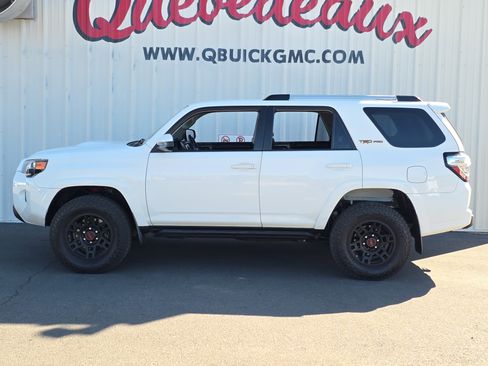 Used 2016 Toyota 4Runner TRD Pro image 4