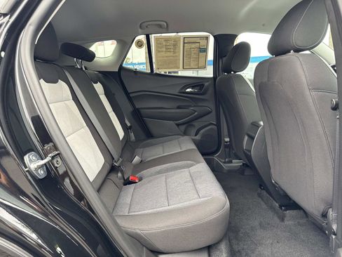 Used 2024 Chevrolet Trax LS image 22