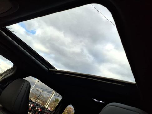 Certified 2025 Subaru Forester Sport image 13