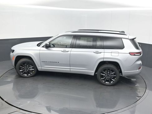 New 2026 Jeep Grand Cherokee L Limited AWD/4WD image 46