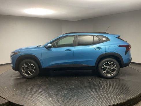 New 2026 Chevrolet Trax LT image 4