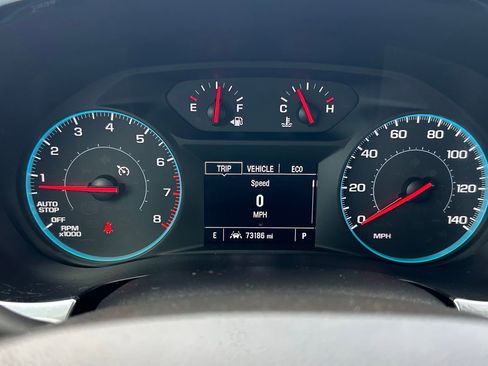 Used 2022 Chevrolet Traverse LS image 27