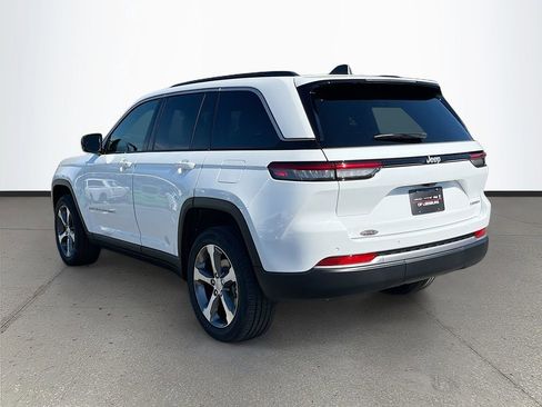 New 2026 Jeep Grand Cherokee Limited w/ Trailer Tow Package RWD image 5