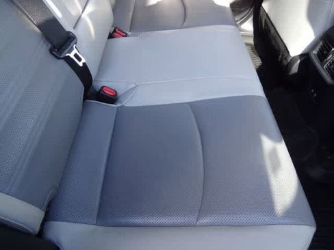 Used 2021 Toyota RAV4 Limited image 24